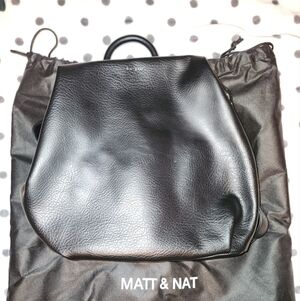 Matt & Nat Black Vignelli Backpack. Never Used.